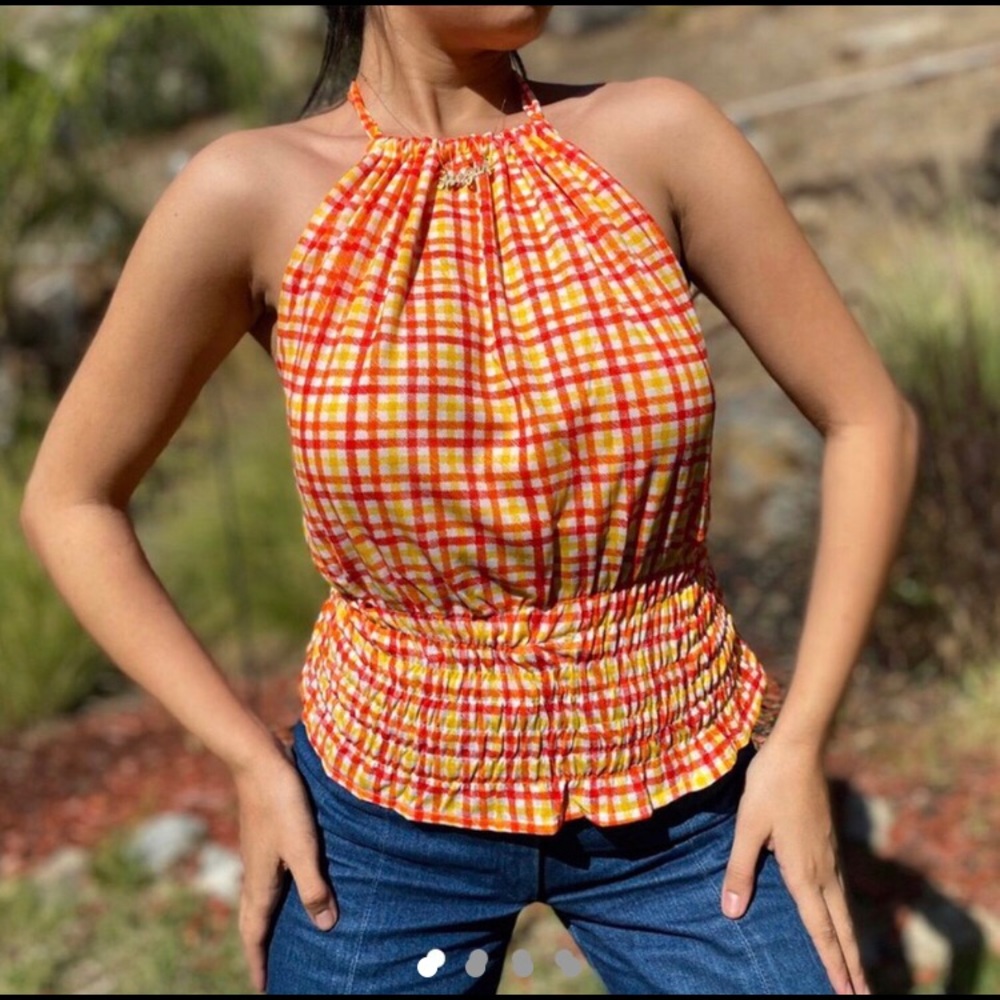 SOLD ❌❌❌❌❌Dead stock 1970s halter top